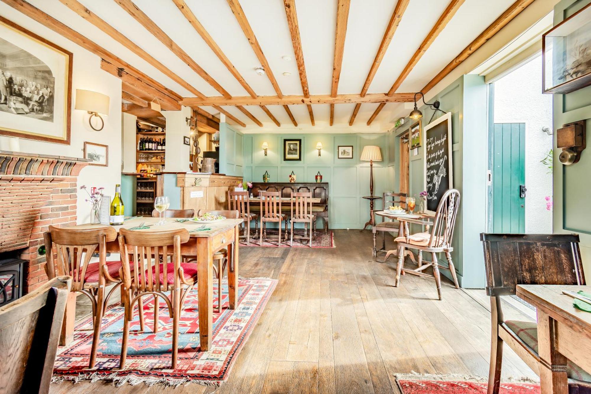 Tiger Inn - Elizabeth Eastdean Ngoại thất bức ảnh